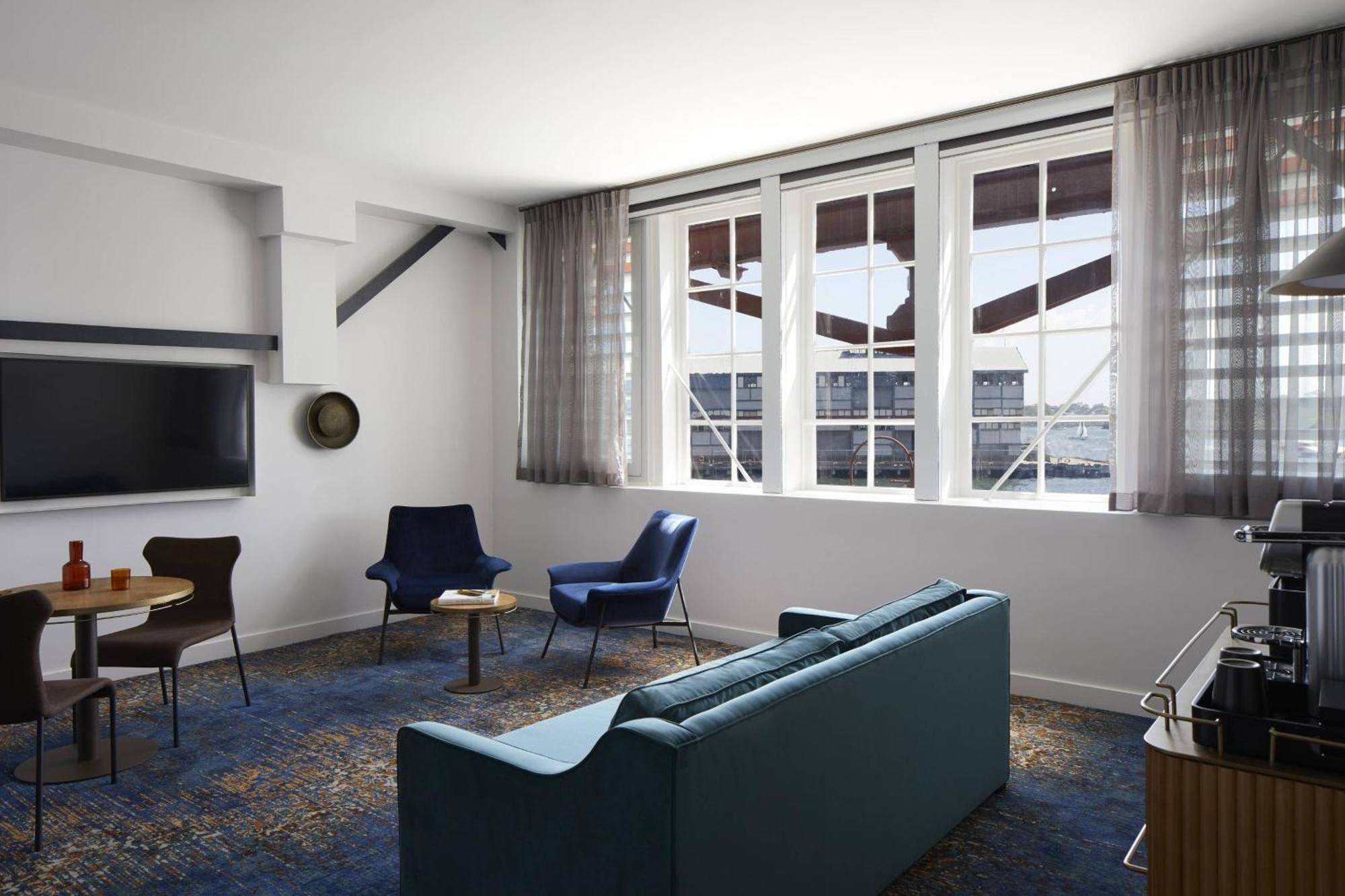 Walsh Bay King Suite,1643148380:JPEG